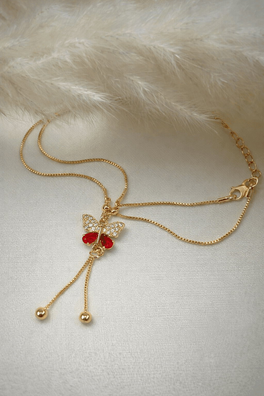 Gold butterfly pendant nacklace