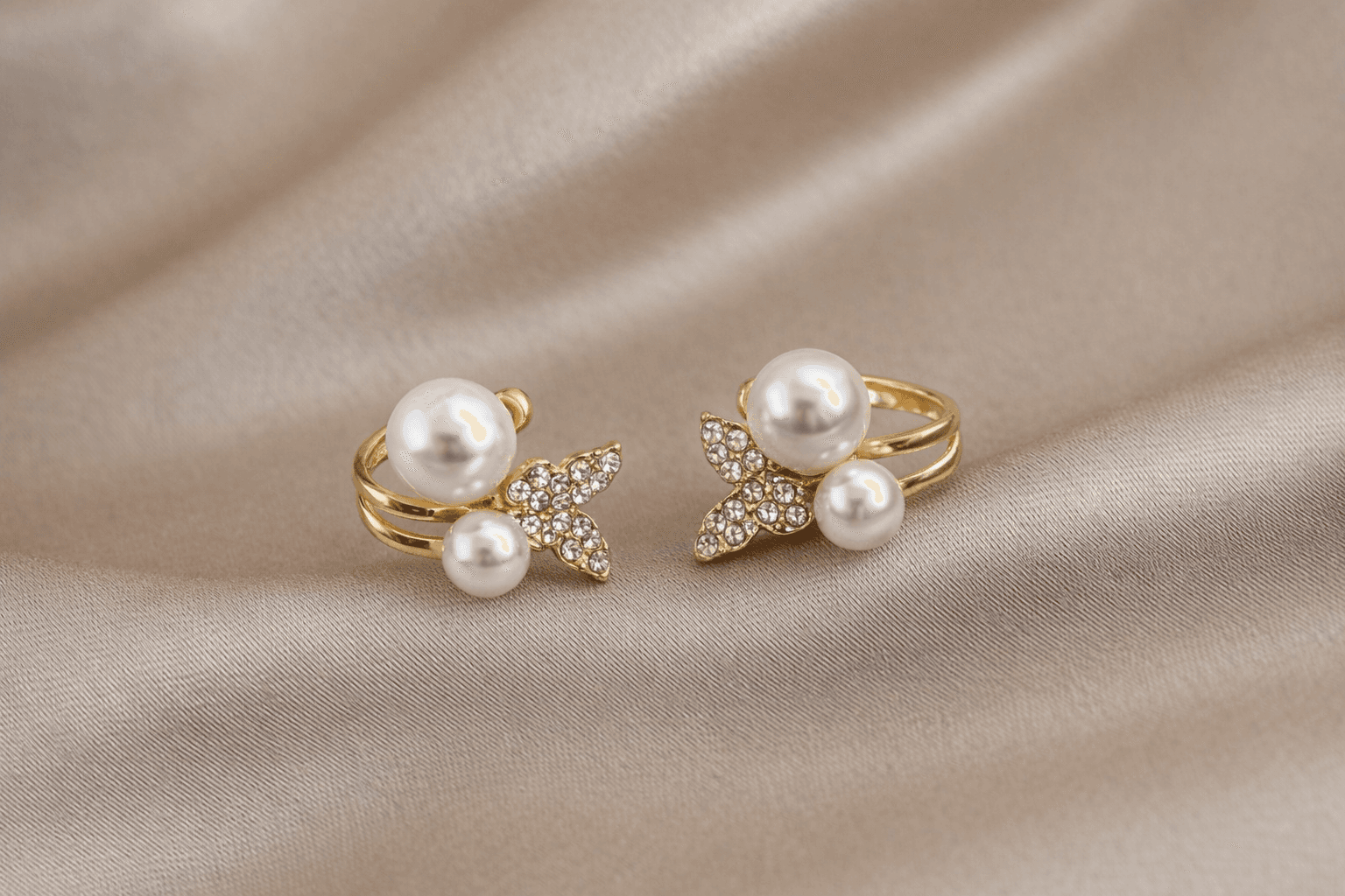 Gold Toned pearl and crystal stud earrings